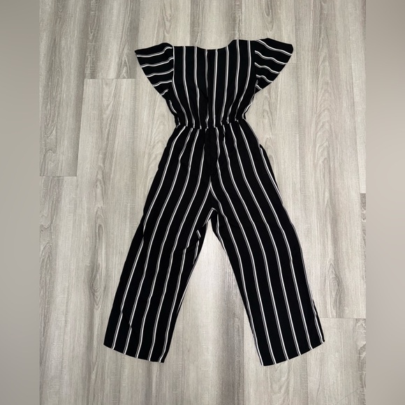 Charlotte Russe Striped Knot Front Wide-Leg Jumpsuit Black White Size S. - Picture 9 of 12